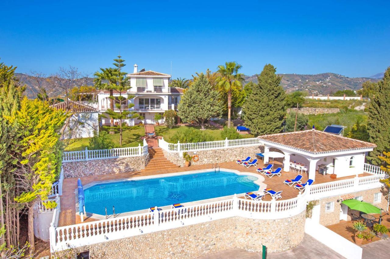 Villa Las Mariquitas, With Heated Pool Frigiliana Exterior photo